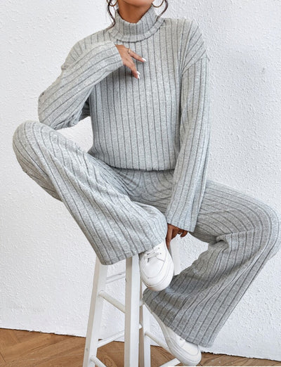 Conjunto Dos Piezas: Blusa Cuello Alto a Rayas y Pantalón Ancho Holgado - Image 14