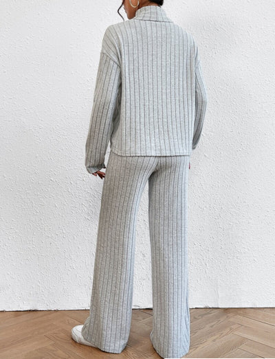 Conjunto Dos Piezas: Blusa Cuello Alto a Rayas y Pantalón Ancho Holgado - Image 15