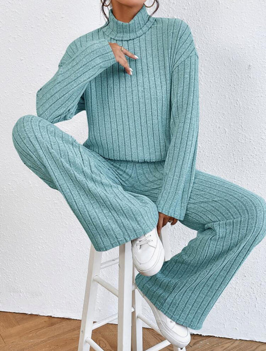 Conjunto Dos Piezas: Blusa Cuello Alto a Rayas y Pantalón Ancho Holgado - Image 16