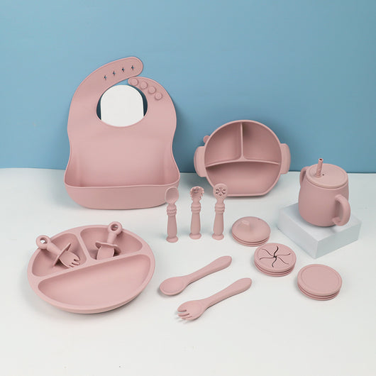 Juego de Vajilla Infantil Silicona 15 Piezas con Ventosa - Cucharas, Platos y Babero - Image 7