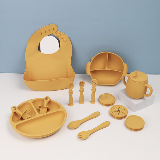 Juego de Vajilla Infantil Silicona 15 Piezas con Ventosa - Cucharas, Platos y Babero - Image 8