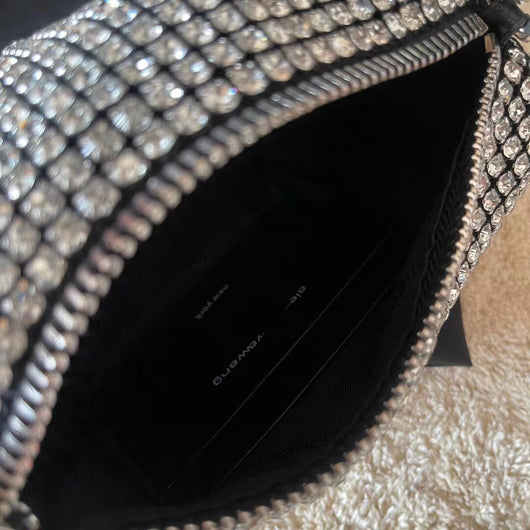 Bolso Cuadrado Portátil con Strass y Acabado Satinado - Image 6