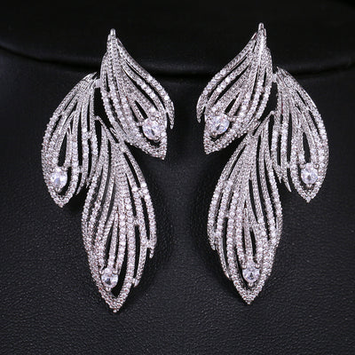 Aretes con Hoja de Circonitas Brillantes para Mujer - Image 8
