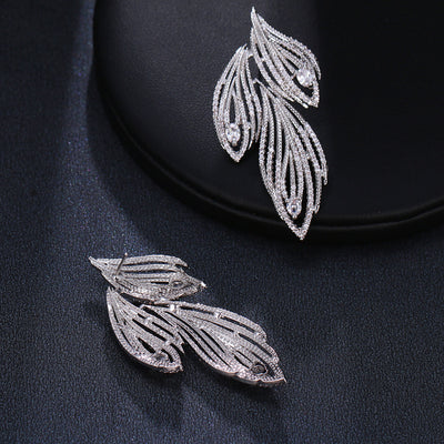 Aretes con Hoja de Circonitas Brillantes para Mujer - Image 9
