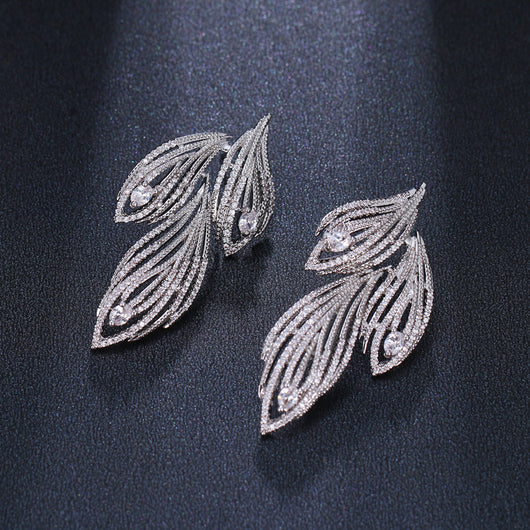 Aretes con Hoja de Circonitas Brillantes para Mujer - Image 11