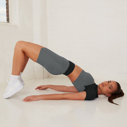 Conjunto de Yoga Deportivo Minimalista Mujer - Diseño Ajustado y Cómodo - Image 17