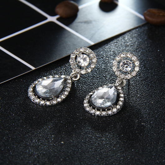Aretes de Cristal con Ocho Corazones y Ocho Flechas - Image 2