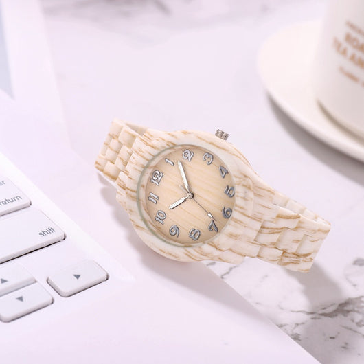 Reloj de Moda Unisex con Patrón de Bambú y Números Creativos - Image 18