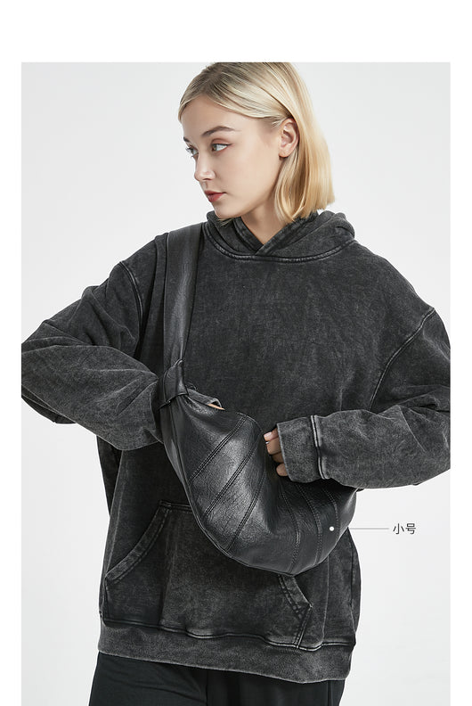 Bolsa de Pecho de Cuero para Hombre - Estilo Moderno y Funcional - Image 11