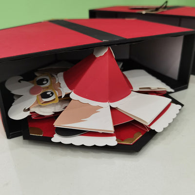 Caja Sorpresa Navideña con Juguetes Saltarines - Image 11