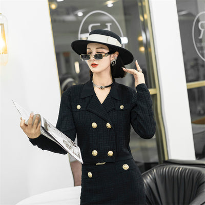 Conjunto de Falda y Blazer Ejecutivo con Hebilla Dorada Letra B - Image 41