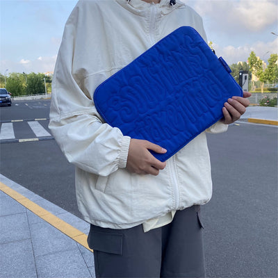 Funda Acolchada para Laptop y Tablet con Bordado Elegante - Image 19