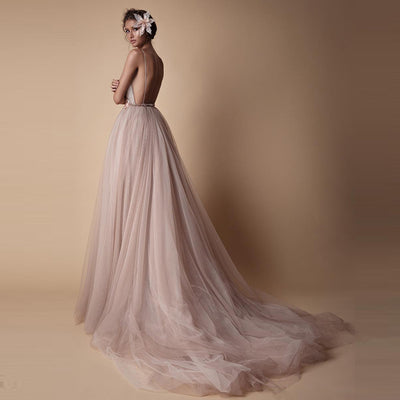 Vestido de Novia y Dama de Honor Elegante con Tirantes - Image 12