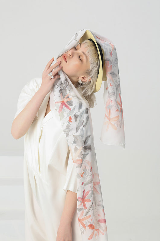 Pañoleta de Seda Chifón Larga - Elegancia y Versatilidad - Image 3