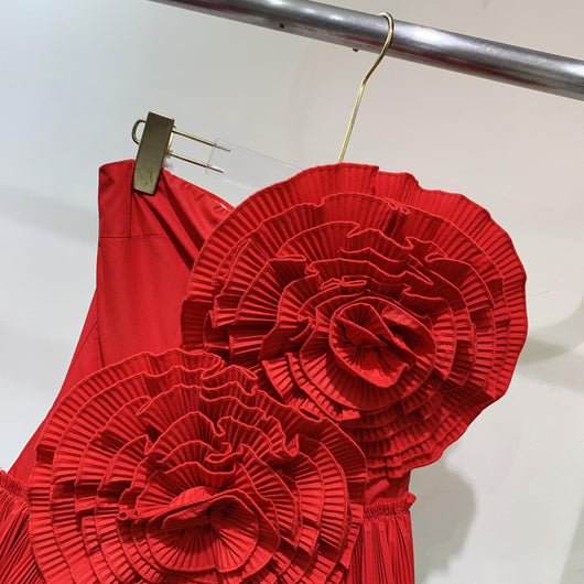 Blusa sin Mangas con Flores 3D - Escote Tubo Elegante - Image 7