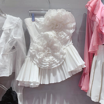 Blusa sin Mangas con Flores 3D - Escote Tubo Elegante - Image 14