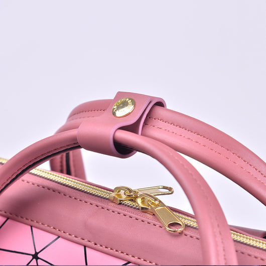 Mochila para Mujer Versátil y Resistente - Image 2