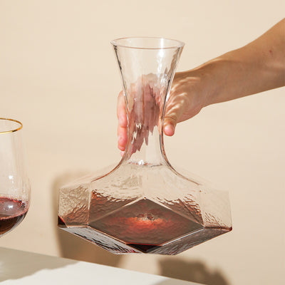 Decantador de Vino con Patrón Nórdico en Cristal Diamantado - Image 8