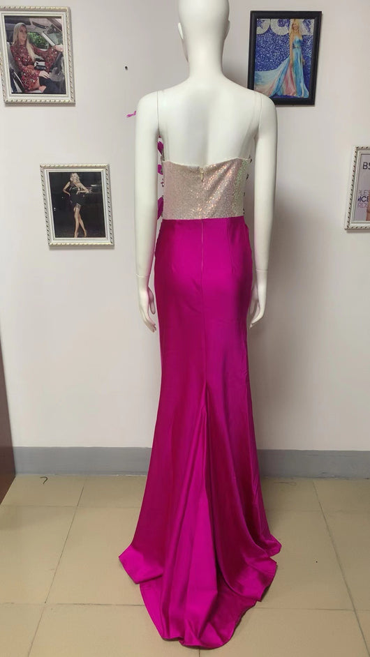 Vestido Ajustado con Detalles de Plumas y Cintura Alta - Image 20