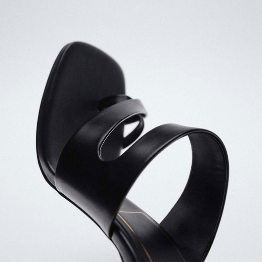 Sandalias Tacón Alto Mujer Cuero Oveja Negro Diseño Asimétrico con Cinturón - Image 2