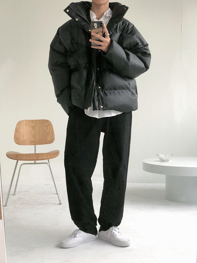 Abrigo Acolchado de Cuero PU con Cuello de Pie para Hombre - Image 32