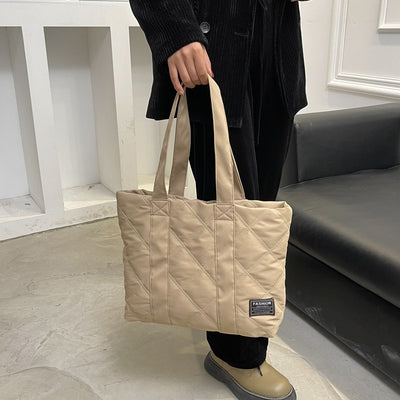 Bolsa Acolchada Diamond para Viajero Urbano - Image 10