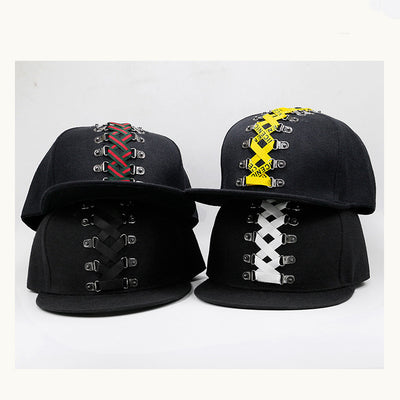Gorra Punk Hip Hop con Visera Plana y Cinturón Tejido Remachado Unisex - Image 14
