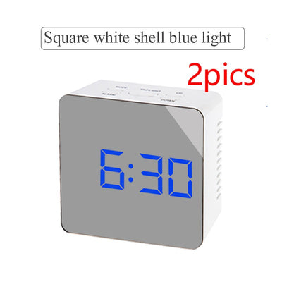 Espejo LED Multifuncional con Reloj Digital - Image 5