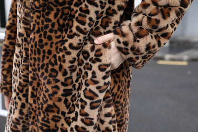 Abrigo Largo de Piel Sintética con Cuello de Conejo y Estampado Leopardo - Image 14