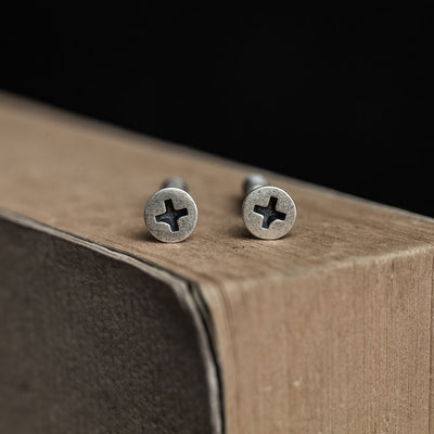 Aretes Punk Hip Hop Plata Tailandesa con Tornillos y Tachuelas - Image 11