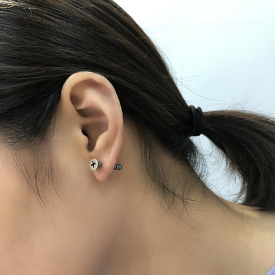 Aretes Punk Hip Hop Plata Tailandesa con Tornillos y Tachuelas - Image 13