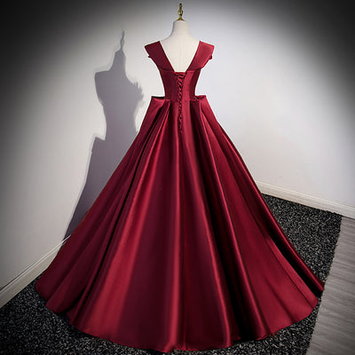 Vestido de Novia Rojo Satinado para Anfitriona - Image 11