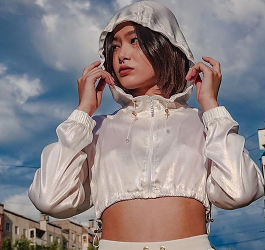 Sudadera Corta con Capucha y Manga Larga