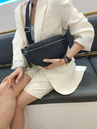 Bolso de Cintura en Cuero Genuino para Mujer - Diseño Minimalista y Versátil - Image 17