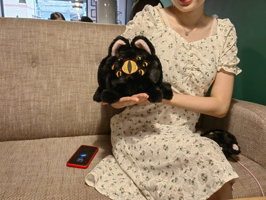 Gato Araña de Peluche Abyss - Juguete Suave y Adorable - Image 9