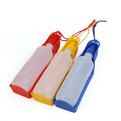 Botella Dispensadora de Agua para Perros Portátil con Bebedero Integrado - Image 3