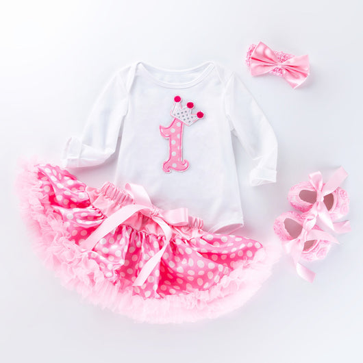 Conjunto Profesional de Falda y Blusa a Lunares - Image 29