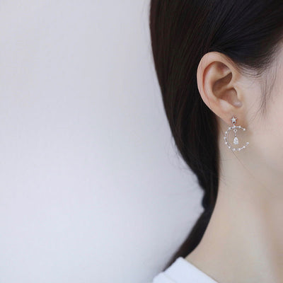 Aretes de Encaje Lunar con Diamantes - Image 9