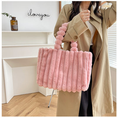 Bolso de Hombro Amplio con Capacidad Grande y Diseño Moderno en Peluche - Image 21