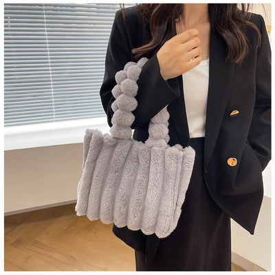 Bolso de Hombro Amplio con Capacidad Grande y Diseño Moderno en Peluche - Image 34