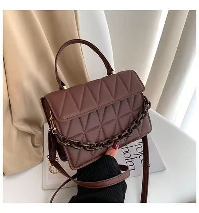 Bolso Mensajero Texturizado de Diseño Minimalista - Image 9