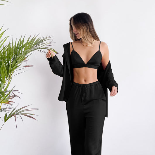 Conjunto de Pijama Satinado de 3 Piezas - Estilo Europeo Elegante - Image 18