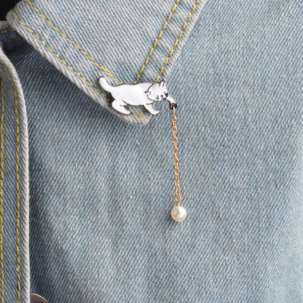 Broche de Gatito Anime con Perla - Accesorio de Moda Kawaii