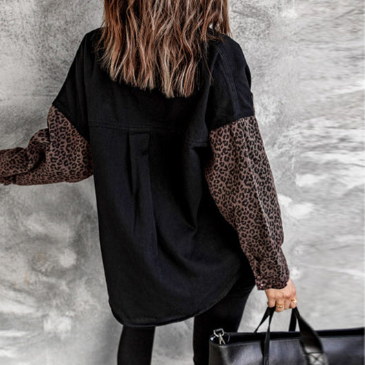 Blusa Casual con Estampado de Leopardo y Bolsillos Funcionales - Image 13