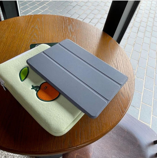 Funda de Tablet con Diseño Bordado de Tomate y Libreta Integrada - Image 9