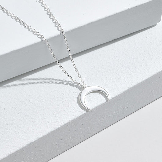 Collar Colgante Luna Minimalista en Plata de Ley - Image 12