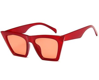 Transparent nude cat-eye sunglasses with brown gradient lenses, featuring a vintage 90s fashion style for women. - Image 5