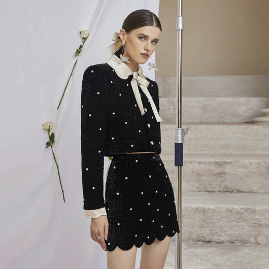 Conjunto de Dos Piezas en Terciopelo: Blusa y Falda Elegante para Mujer - Image 9
