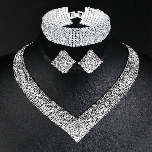 Conjunto de Aretes, Collar y Pulsera con Cristales Brillantes