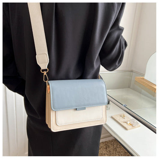 Bolso Bandolera Cuadrado Pequeño con Cadena Metálica - Image 15